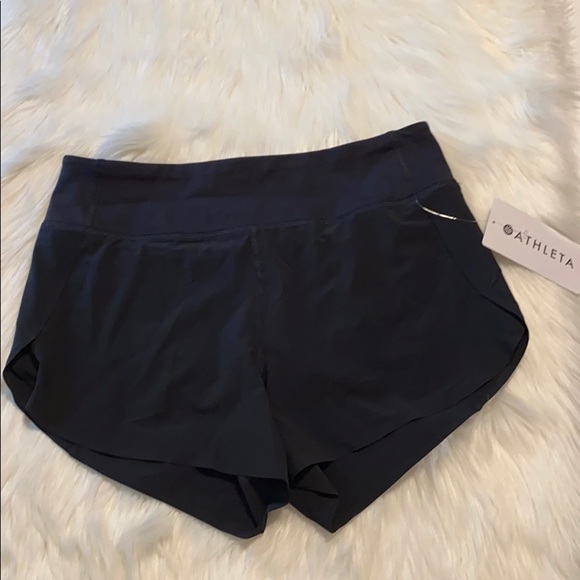 NWT Athleta Run With It 3.5" Short Black Small - Picture 2 of 16